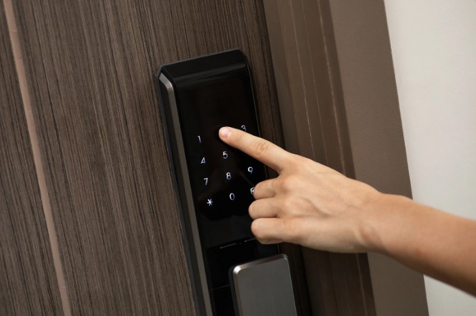 Чем энергоэффективные двери отличаются от других наружных дверей?